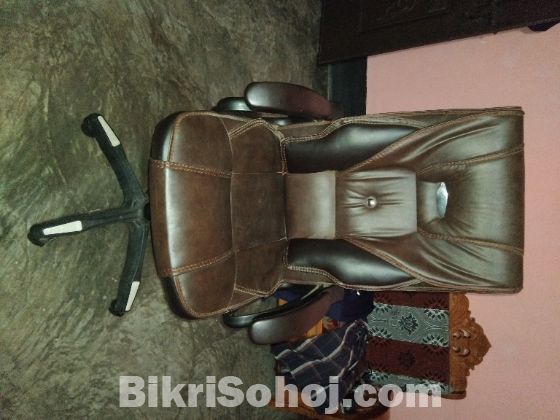 Boss chair